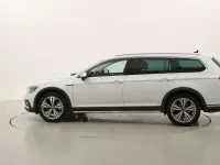 Usata VW Passat Alltrack 200 CV (147 kW) 2023 Bianco Station wagon