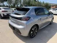 Usata Peugeot 208 Allure 101 CV (74 kW) 2025 Argento Utilitaria