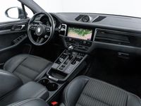 Usata Porsche Macan 265 CV (194 kW) 2024 1a blu genziana metallizzato SUV