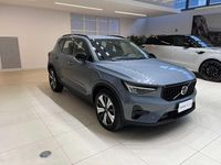 Usata Volvo XC40 155 CV (114 kW) 2022 Grigio SUV