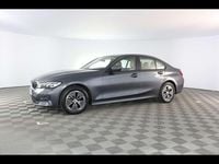 Usata BMW 318 Luxury Line 150 CV (110 kW) 2021 Grigio / pastello Berlina