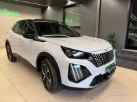 Usata Peugeot 2008 GT 131 CV (96 kW) 2024 Bianco perlato SUV