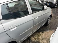 Occasion Kia Picanto 65 ch (47 kW) 2007 Gris Citadine