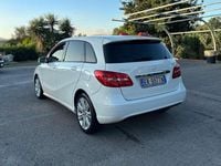 Usata Mercedes B200 Premium 136 CV (100 kW) 2013 Bianco Monovolume
