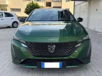 Usata Peugeot 308 GT 131 CV (96 kW) 2023 Verde Berlina