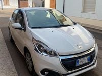 Usata Peugeot 208 82 CV (60 kW) 2017 Bianco Utilitaria