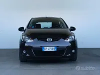 Begagnad Mazda 2 86 HK (63 kW) 2008 Lila Halvkombi