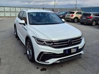 Usata VW Tiguan R-line 150 CV (110 kW) 2022 Bianco SUV
