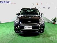 Käytetty Mini Cooper D 95 HP (69 kW) 2016 Musta Viistoperä