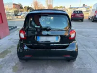 Usata Smart ForTwo Electric Drive Passion 41 kW (56 CV) 2022 Nero Berlina