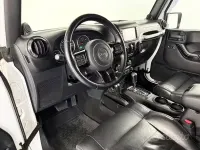 Usata Jeep Wrangler Unlimited Sahara 200 CV (147 kW) 2011 Bianco SUV