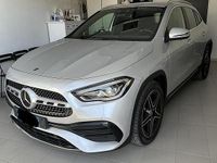 Usata Mercedes GLA200 Premium 150 CV (110 kW) 2020 Grigio SUV