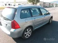Usata Peugeot 307 90 CV (66 kW) 2006 Verde Station wagon