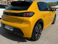 Usata Peugeot 208 GT-line 102 CV (75 kW) 2020 Giallo Utilitaria