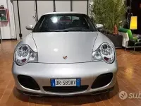Usata Porsche 911 Carrera 4S 320 CV (235 kW) 2002 Grigio Coupé