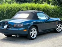 Usata Mazda MX5 110 CV (80 kW) 1998 Bluazzurro Cabrio