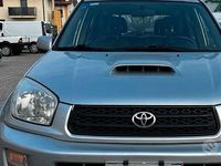 Occasion Toyota RAV4 128 ch (94 kW) 2004 Gris Break