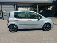 Usata Renault Modus 75 CV (55 kW) 2005 Grigio Monovolume