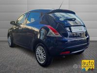 Usata Lancia Ypsilon Silver 69 CV (50 kW) 2017 Blu Utilitaria