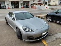 Usata Porsche Panamera 250 CV (183 kW) 2012 Grigio Utilitaria