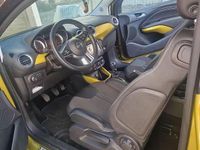 Usata Opel Adam Rocks Rocks 102 CV (75 kW) 2015 Giallo Utilitaria