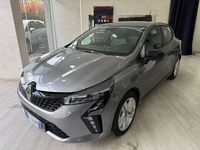 Usata Renault Clio V Techno 91 CV (66 kW) 2025 Argento metallizzato Berlina