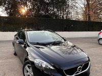 Usata Volvo V40 120 CV (88 kW) 2017 Nero Berlina