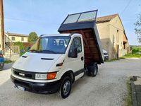 Usata Iveco Daily 90 CV (66 kW) 2002 Bianco Furgone