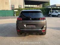 Usata Peugeot 5008 Allure 131 CV (96 kW) 2022 Grigio SUV