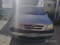 Usata Opel Zafira 101 CV (74 kW) 2004 Monovolume