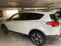 Usata Toyota RAV4 150 CV (110 kW) 2015 Bianco SUV
