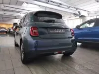 Usata Fiat 500e La Prima 42 kW (58 CV) 2020 Blu/azzurro Berlina