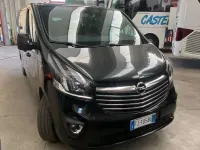 Usata Opel Vivaro 145 CV (106 kW) 2017 Nero Monovolume