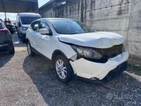 Usata Nissan Qashqai Tekna 130 CV (95 kW) 2014 Bianco SUV
