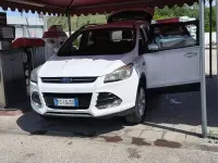 Usata Ford Kuga Titanium 150 CV (110 kW) 2016 Bianco SUV
