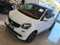 Usata Smart ForFour Passion 71 CV (52 kW) 2015 Bianco Utilitaria
