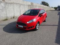 Usata Ford Fiesta Titanium 95 CV (69 kW) 2017 Rosso Utilitaria