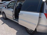 Usata Lancia Phedra 128 CV (94 kW) 2006 Grigio Monovolume