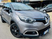 Usata Renault Captur Intens 120 CV (88 kW) 2016 Grigio SUV