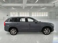 Usata Volvo XC90 Core 250 CV (183 kW) 2023 Grigio SUV
