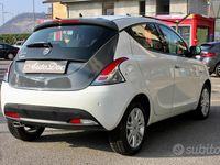 Usata Lancia Ypsilon Gold 69 CV (50 kW) 2015 Bianco Utilitaria