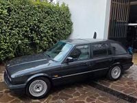 Usata BMW 320 129 CV (94 kW) 1989 Nero Station wagon
