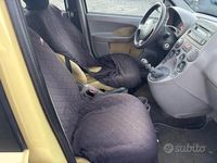 Usata Fiat Panda Dynamic 54 CV (39 kW) 2005 Giallo Utilitaria