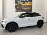 Usata VW T-Roc R-line 150 CV (110 kW) 2023 Bianco SUV