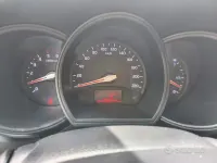 Usata Kia Rio 75 CV (55 kW) 2011 Bianco Berlina