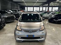 Usata Smart ForTwo Cabrio Brabus 109 CV (80 kW) 2018 Beige Cabrio