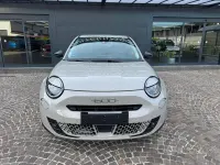 Usata Fiat 600 Icon 136 CV (100 kW) 2025 Giallo SUV