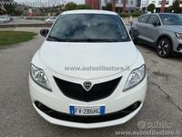 Usata Lancia Ypsilon Gold 69 CV (50 kW) 2019 Bianco Utilitaria