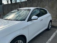 Usata Alfa Romeo Giulietta Super 120 CV (88 kW) 2017 Bianco Utilitaria