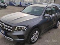 Usata Mercedes GLB200 Business 150 CV (110 kW) 2022 Grigio SUV